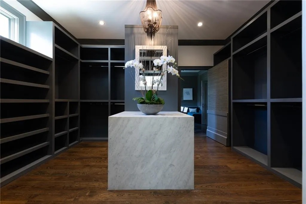5495 Mount Vernon Parkway, Atlanta, Georgia 30327, 6 Bedrooms Bedrooms, ,6 BathroomsBathrooms,Residential,Sold,5495 Mount Vernon Parkway,7549088