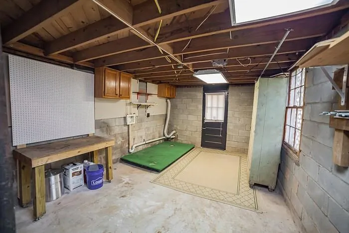 6075 Harleston Road, Atlanta, Georgia 30328, 3 Bedrooms Bedrooms, ,2 BathroomsBathrooms,Residential,Sold,6075 Harleston Road,6549968