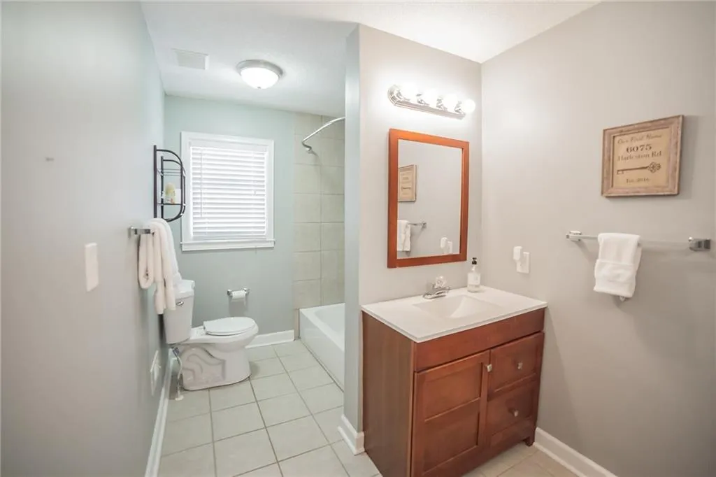 6075 Harleston Road, Atlanta, Georgia 30328, 3 Bedrooms Bedrooms, ,2 BathroomsBathrooms,Residential,Sold,6075 Harleston Road,6549968