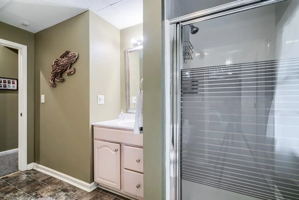 9065 Huntcliff Trace, Sandy Springs, Georgia 30350, 6 Bedrooms Bedrooms, ,5 BathroomsBathrooms,Residential,Sold,9065 Huntcliff Trace,6052912