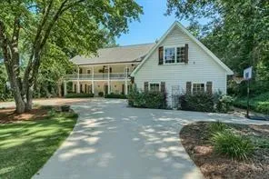 9065 Huntcliff Trace, Sandy Springs, Georgia 30350, 6 Bedrooms Bedrooms, ,5 BathroomsBathrooms,Residential,Sold,9065 Huntcliff Trace,6052912