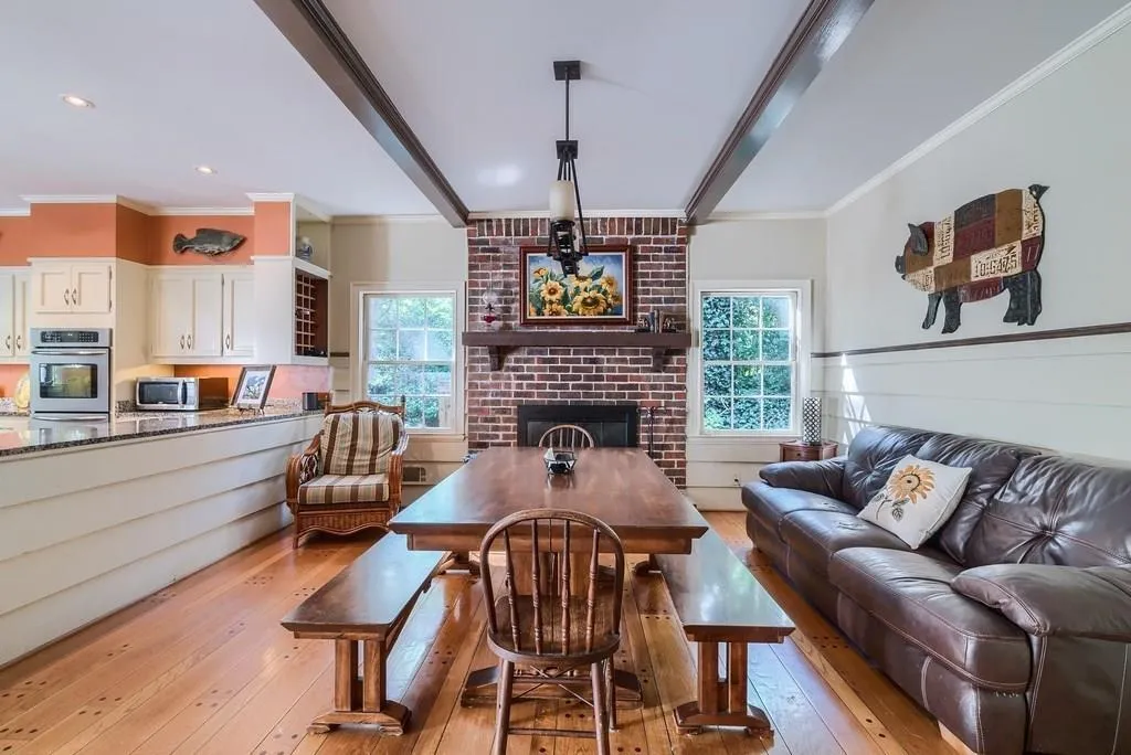 9065 Huntcliff Trace, Sandy Springs, Georgia 30350, 6 Bedrooms Bedrooms, ,5 BathroomsBathrooms,Residential,Sold,9065 Huntcliff Trace,6052912