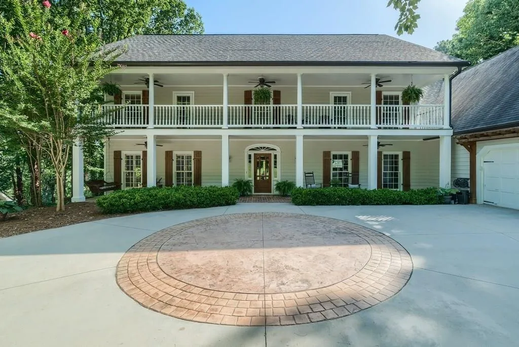 9065 Huntcliff Trace, Sandy Springs, Georgia 30350, 6 Bedrooms Bedrooms, ,5 BathroomsBathrooms,Residential,Sold,9065 Huntcliff Trace,6052912