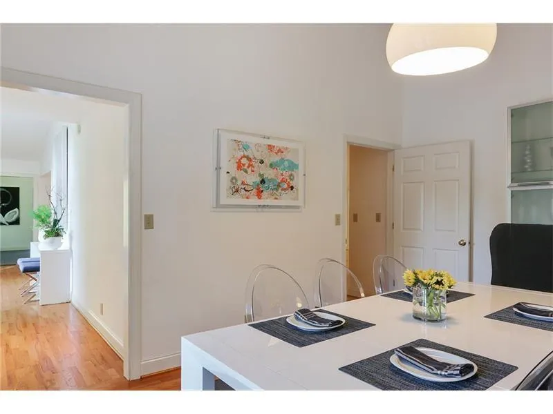 6270 River Overlook Drive Nw, Atlanta, Georgia 30328, 5 Bedrooms Bedrooms, ,4 BathroomsBathrooms,Residential,Sold,6270 River Overlook Drive Nw,5716438