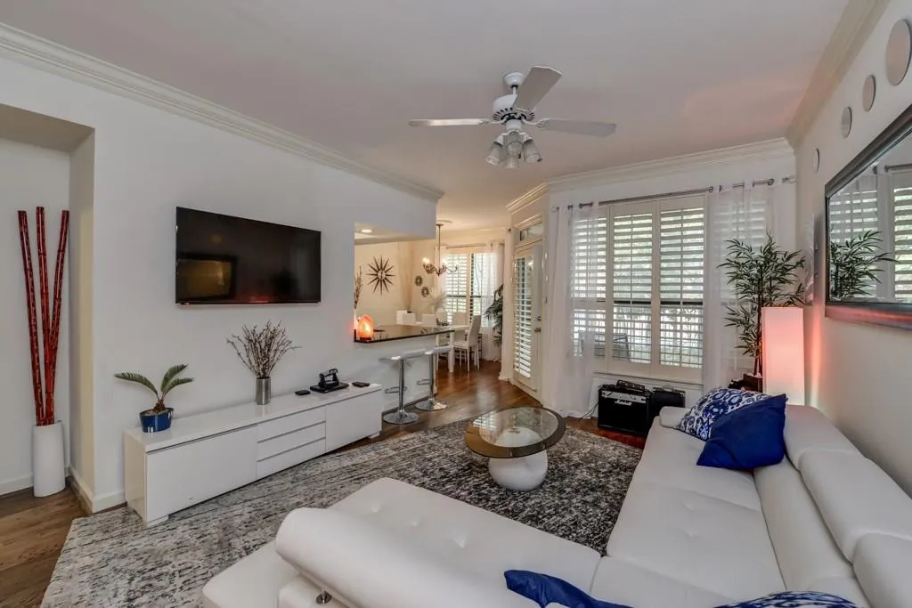 3777 Peachtree Road Ne Unit 727, Atlanta, Georgia 30319, 1 Bedroom Bedrooms, ,1 BathroomBathrooms,Residential,Sold,3777 Peachtree Road Ne Unit 727,5767243