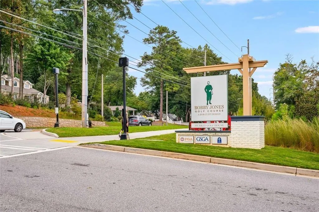 619 Channing Drive Nw, Atlanta, Georgia 30318, 4 Bedrooms Bedrooms, ,4 BathroomsBathrooms,Residential,For Sale,619 Channing Drive Nw,7669982
