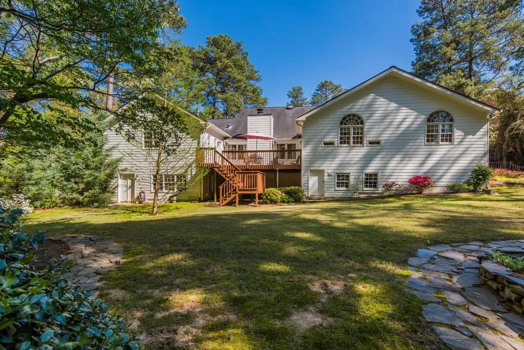 7510 Winters Chapel Road, Sandy Springs, Georgia 30350, 4 Bedrooms Bedrooms, ,3 BathroomsBathrooms,Residential,Sold,7510 Winters Chapel Road,6529559