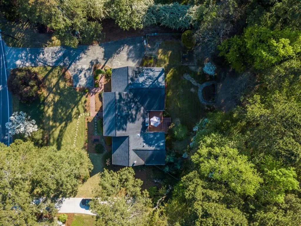 7510 Winters Chapel Road, Sandy Springs, Georgia 30350, 4 Bedrooms Bedrooms, ,3 BathroomsBathrooms,Residential,Sold,7510 Winters Chapel Road,6529559