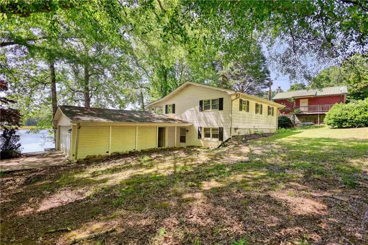 2286 Ne E Lake Drive Ne, Conyers, Georgia 30012