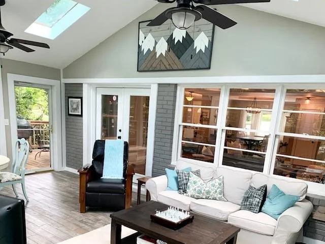 6825 Sunny Brook Lane, Atlanta, Georgia 30328, 3 Bedrooms Bedrooms, ,2 BathroomsBathrooms,Residential,Sold,6825 Sunny Brook Lane,6741924