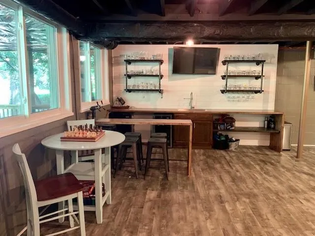 6825 Sunny Brook Lane, Atlanta, Georgia 30328, 3 Bedrooms Bedrooms, ,2 BathroomsBathrooms,Residential,Sold,6825 Sunny Brook Lane,6741924