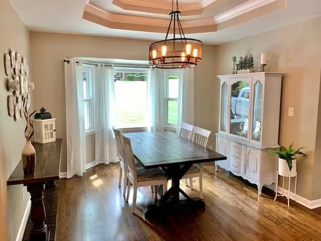 6825 Sunny Brook Lane, Atlanta, Georgia 30328, 3 Bedrooms Bedrooms, ,2 BathroomsBathrooms,Residential,Sold,6825 Sunny Brook Lane,6741924