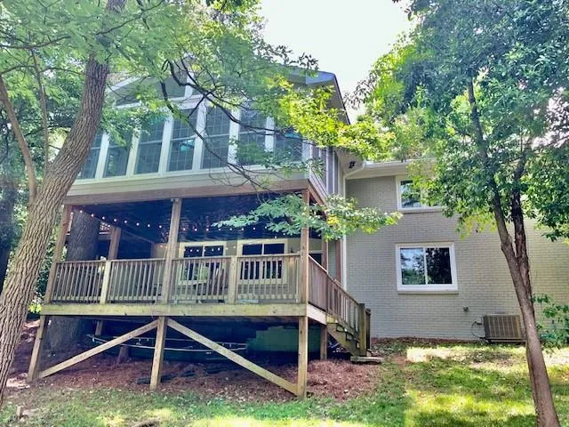 6825 Sunny Brook Lane, Atlanta, Georgia 30328, 3 Bedrooms Bedrooms, ,2 BathroomsBathrooms,Residential,Sold,6825 Sunny Brook Lane,6741924