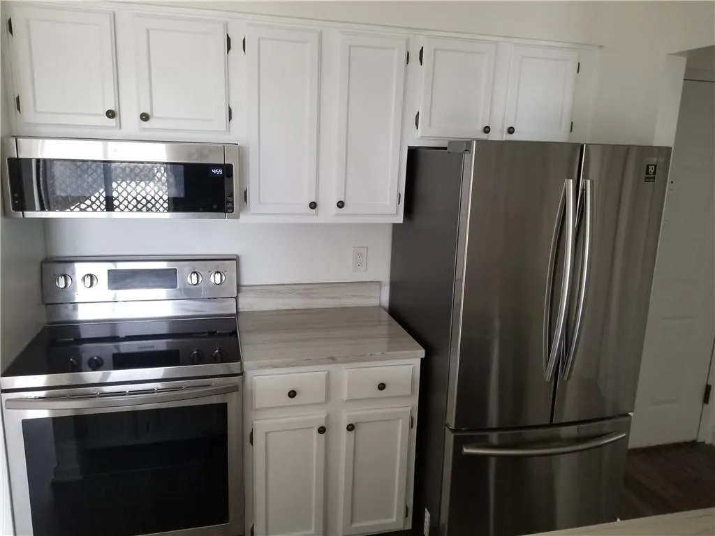 300 Johnson Ferry Road Ne Unit B708, Sandy Springs, Georgia 30328, 1 Bedroom Bedrooms, ,1 BathroomBathrooms,Residential,Sold,300 Johnson Ferry Road Ne Unit B708,6825877