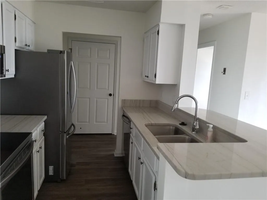 300 Johnson Ferry Road Ne Unit B708, Sandy Springs, Georgia 30328, 1 Bedroom Bedrooms, ,1 BathroomBathrooms,Residential,Sold,300 Johnson Ferry Road Ne Unit B708,6825877