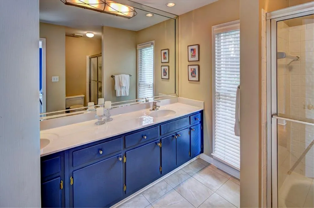 450 Lafayette Avenue, Sandy Springs, Georgia 30327, 3 Bedrooms Bedrooms, ,3 BathroomsBathrooms,Residential,Sold,450 Lafayette Avenue,5717387