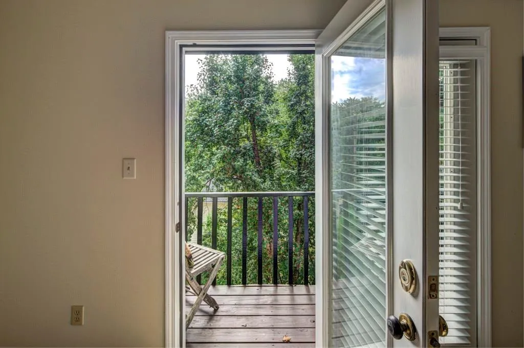 450 Lafayette Avenue, Sandy Springs, Georgia 30327, 3 Bedrooms Bedrooms, ,3 BathroomsBathrooms,Residential,Sold,450 Lafayette Avenue,5717387
