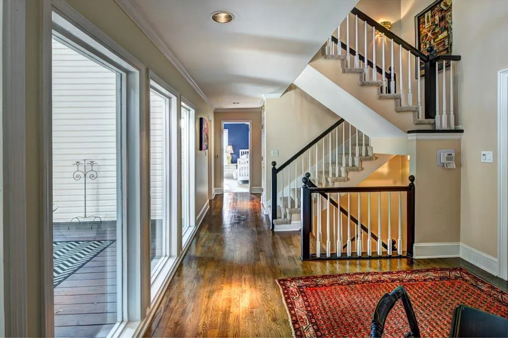 450 Lafayette Avenue, Sandy Springs, Georgia 30327, 3 Bedrooms Bedrooms, ,3 BathroomsBathrooms,Residential,Sold,450 Lafayette Avenue,5717387