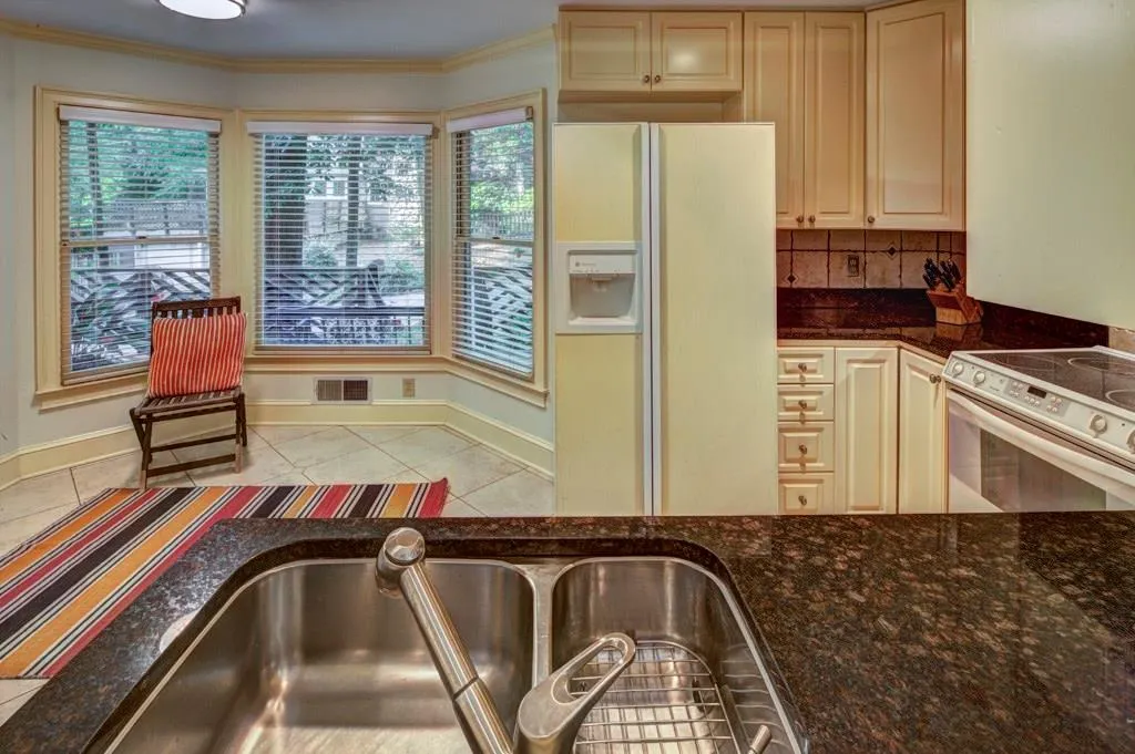 450 Lafayette Avenue, Sandy Springs, Georgia 30327, 3 Bedrooms Bedrooms, ,3 BathroomsBathrooms,Residential,Sold,450 Lafayette Avenue,5717387