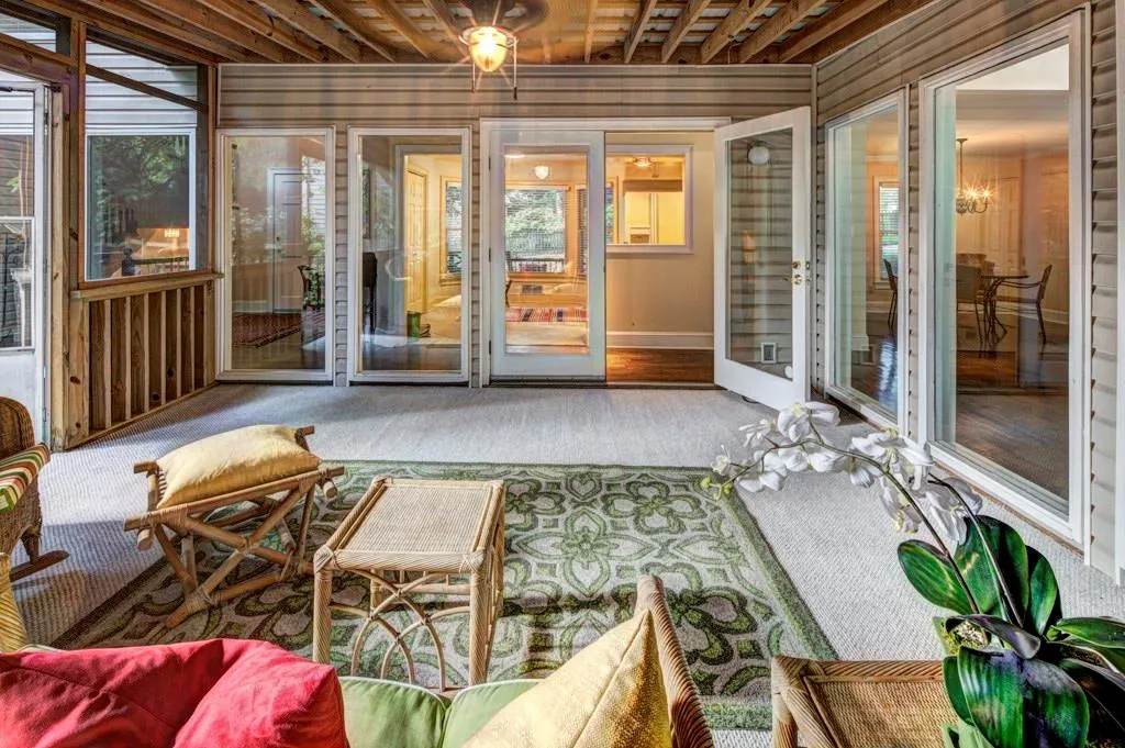 450 Lafayette Avenue, Sandy Springs, Georgia 30327, 3 Bedrooms Bedrooms, ,3 BathroomsBathrooms,Residential,Sold,450 Lafayette Avenue,5717387