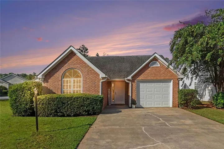 37 Greentree Drive, Newnan, Georgia 30265