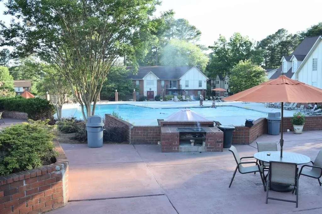 6851 Roswell Road Unit B16, Atlanta, Georgia 30328, 3 Bedrooms Bedrooms, ,2 BathroomsBathrooms,Residential,Sold,6851 Roswell Road Unit B16,5707013