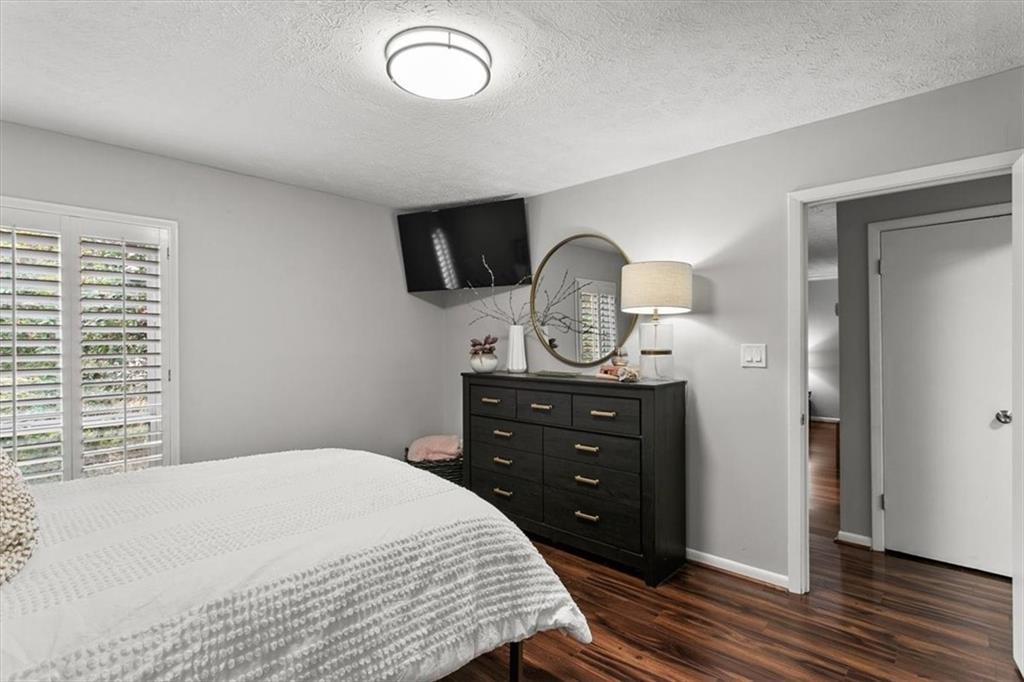 5157 Roswell Road Unit 4, Sandy Springs, Georgia 30342, 1 Bedroom Bedrooms, ,1 BathroomBathrooms,Residential,Sold,5157 Roswell Road Unit 4,7304435