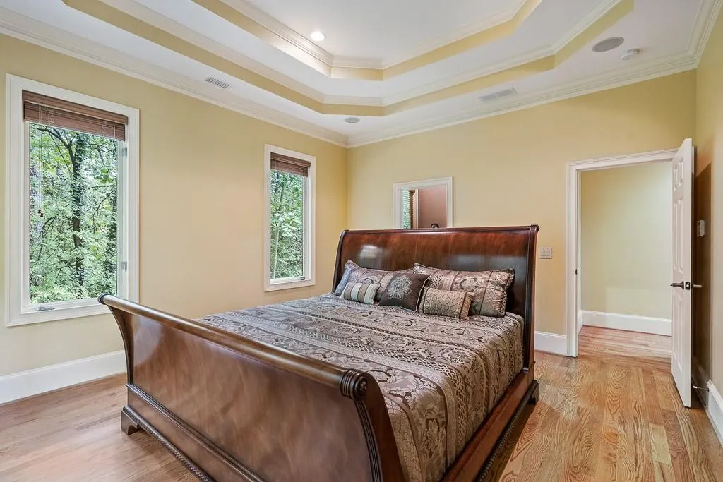 6196 Ferry Drive, Sandy Springs, Georgia 30328, 6 Bedrooms Bedrooms, ,3 BathroomsBathrooms,Residential,Sold,6196 Ferry Drive,6719615
