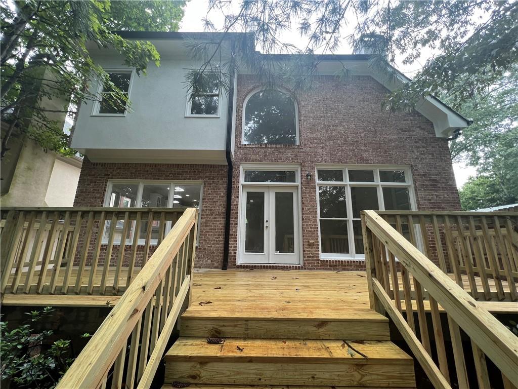 320 Nell Court, Sandy Springs, Georgia 30342, 4 Bedrooms Bedrooms, ,3 BathroomsBathrooms,Residential,Sold,320 Nell Court,7275234