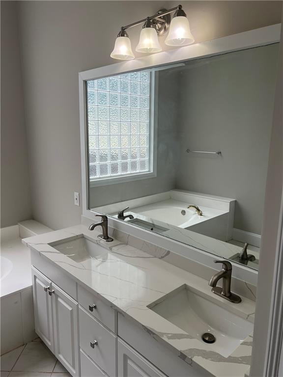 320 Nell Court, Sandy Springs, Georgia 30342, 4 Bedrooms Bedrooms, ,3 BathroomsBathrooms,Residential,Sold,320 Nell Court,7275234