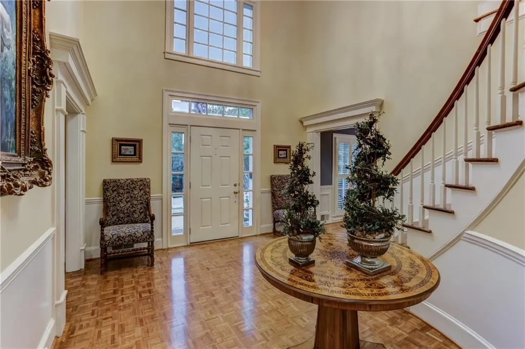 5505 Errol Place, Sandy Springs, Georgia 30327, 5 Bedrooms Bedrooms, ,5 BathroomsBathrooms,Residential,Sold,5505 Errol Place,6077471