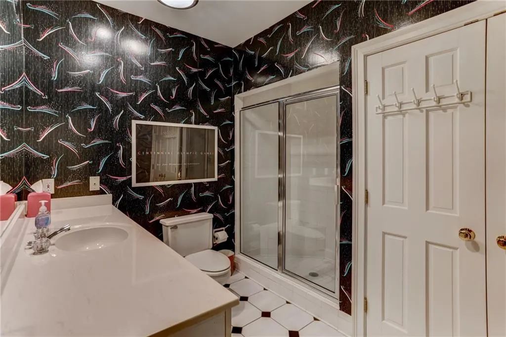 5505 Errol Place, Sandy Springs, Georgia 30327, 5 Bedrooms Bedrooms, ,5 BathroomsBathrooms,Residential,Sold,5505 Errol Place,6077471