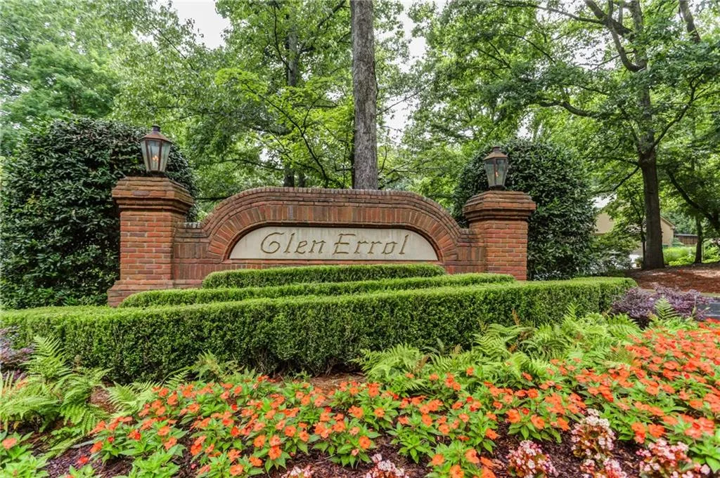 5505 Errol Place, Sandy Springs, Georgia 30327, 5 Bedrooms Bedrooms, ,5 BathroomsBathrooms,Residential,Sold,5505 Errol Place,6077471