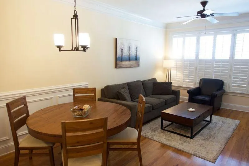 3710 Ashford Creek Hill Ne Unit 1304, Brookhaven, Georgia 30319, 1 Bedroom Bedrooms, ,1 BathroomBathrooms,Residential,Sold,3710 Ashford Creek Hill Ne Unit 1304,5984661