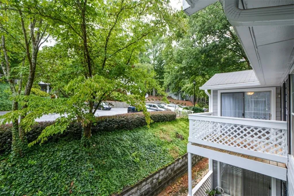 705 Vicksburg Place, Sandy Springs, Georgia 30350, 3 Bedrooms Bedrooms, ,2 BathroomsBathrooms,Residential,Sold,705 Vicksburg Place,6772088