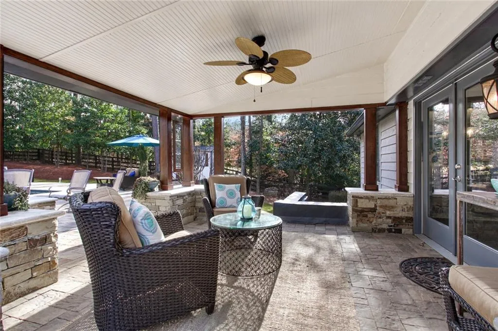 7955 Spalding Hills, Sandy Springs, Georgia 30350, 4 Bedrooms Bedrooms, ,4 BathroomsBathrooms,Residential,Sold,7955 Spalding Hills,6667746