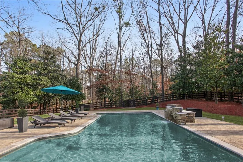 7955 Spalding Hills, Sandy Springs, Georgia 30350, 4 Bedrooms Bedrooms, ,4 BathroomsBathrooms,Residential,Sold,7955 Spalding Hills,6667746