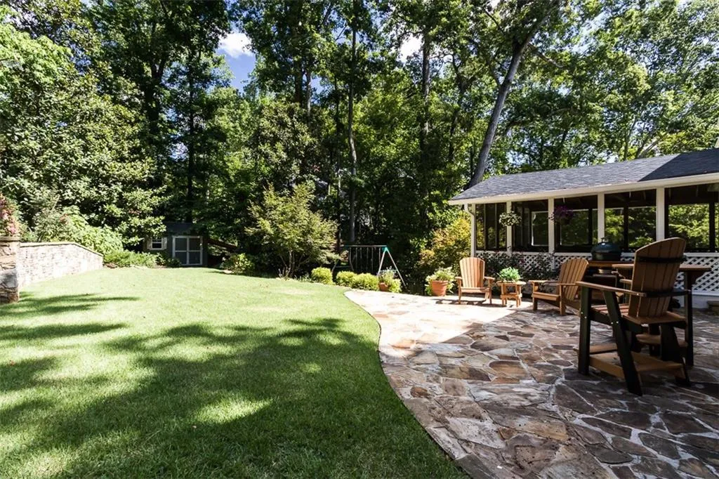 160 Overton Drive, Sandy Springs, Georgia 30342, 4 Bedrooms Bedrooms, ,2 BathroomsBathrooms,Residential,Sold,160 Overton Drive,5747347