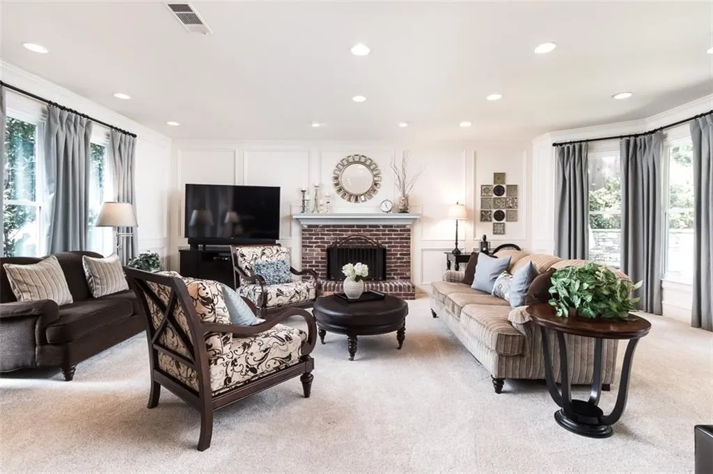 160 Overton Drive, Sandy Springs, Georgia 30342, 4 Bedrooms Bedrooms, ,2 BathroomsBathrooms,Residential,Sold,160 Overton Drive,5747347