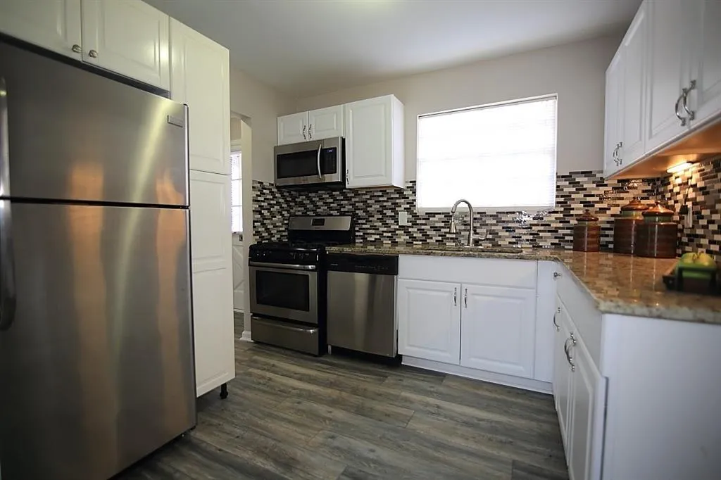 5574 Kingsport Drive Unit 5574, Atlanta, Georgia 30342, 2 Bedrooms Bedrooms, ,1 BathroomBathrooms,Residential,Sold,5574 Kingsport Drive Unit 5574,6073477