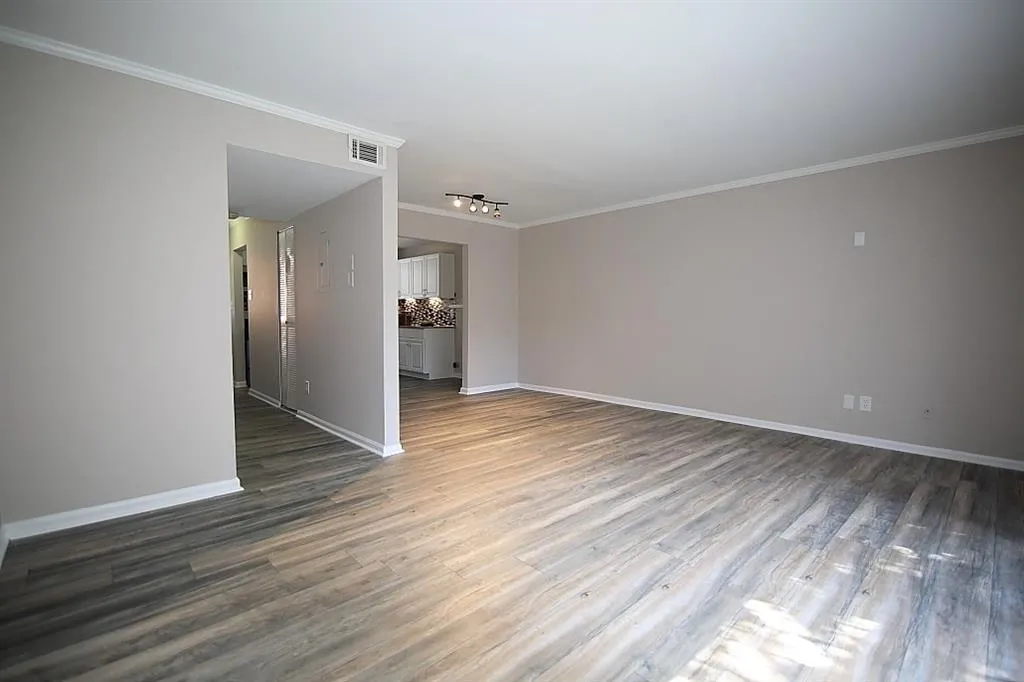 5574 Kingsport Drive Unit 5574, Atlanta, Georgia 30342, 2 Bedrooms Bedrooms, ,1 BathroomBathrooms,Residential,Sold,5574 Kingsport Drive Unit 5574,6073477