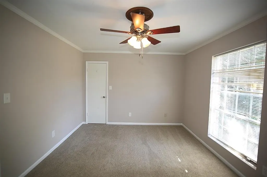 5574 Kingsport Drive Unit 5574, Atlanta, Georgia 30342, 2 Bedrooms Bedrooms, ,1 BathroomBathrooms,Residential,Sold,5574 Kingsport Drive Unit 5574,6073477