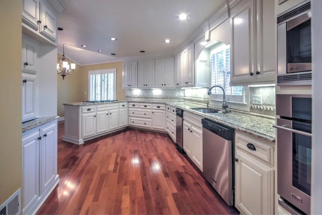 125 Jett Forest Court, Sandy Springs, Georgia 30327, 4 Bedrooms Bedrooms, ,4 BathroomsBathrooms,Residential,Sold,125 Jett Forest Court,5844413
