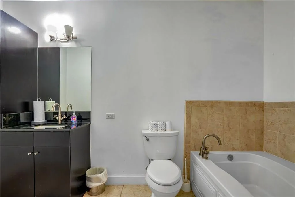905 Juniper Street Ne Unit 110, Atlanta, Georgia 30309, 1 Bedroom Bedrooms, ,1 BathroomBathrooms,Residential,For Sale,905 Juniper Street Ne Unit 110,7545809