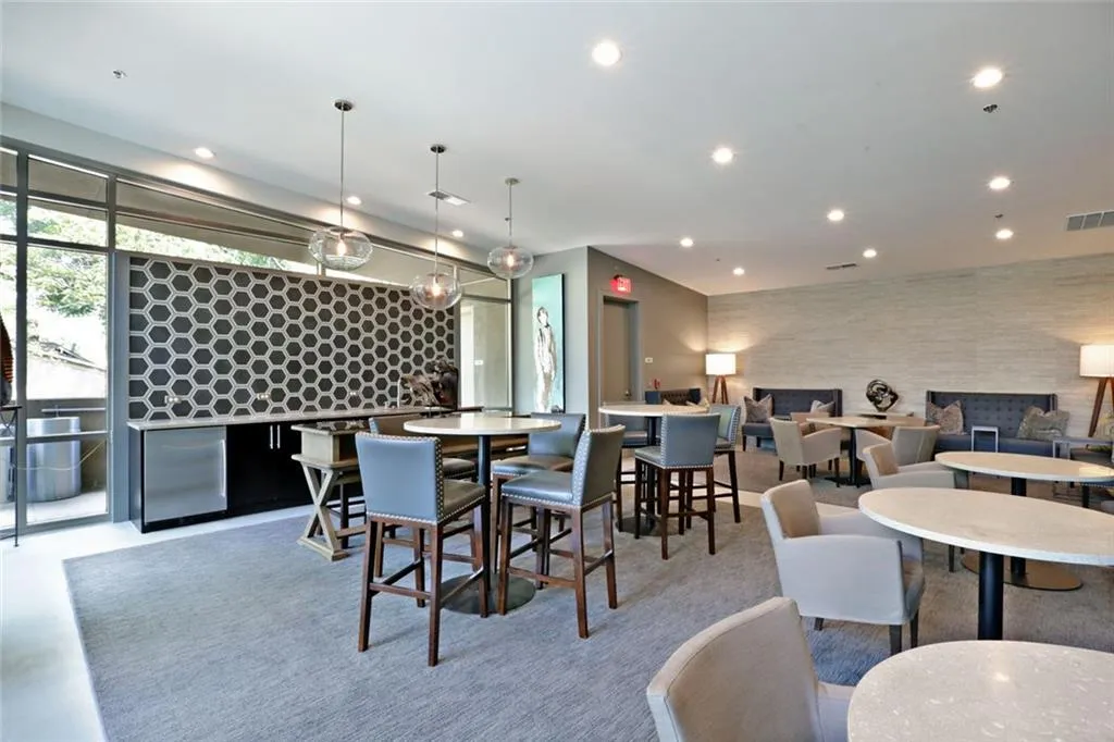 905 Juniper Street Ne Unit 110, Atlanta, Georgia 30309, 1 Bedroom Bedrooms, ,1 BathroomBathrooms,Residential,For Sale,905 Juniper Street Ne Unit 110,7545809