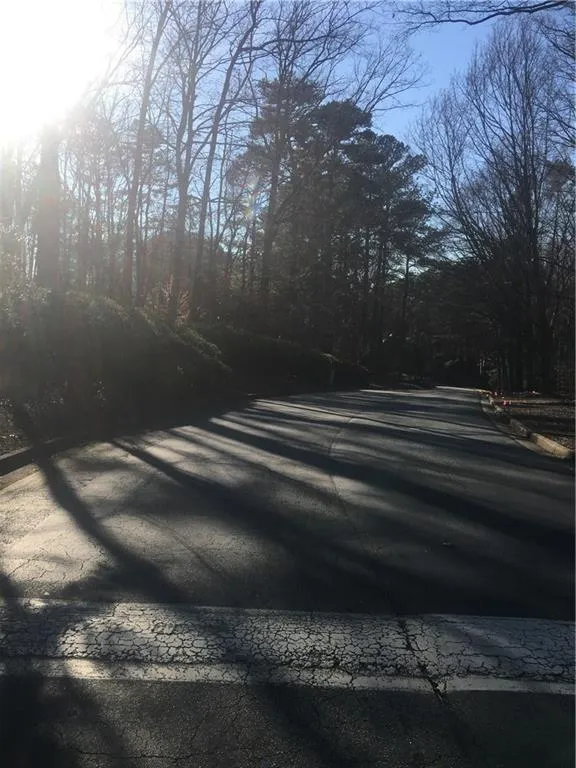 1807 Huntingdon Chase, Sandy Springs, Georgia 30350, 2 Bedrooms Bedrooms, ,2 BathroomsBathrooms,Residential,Sold,1807 Huntingdon Chase,6125022