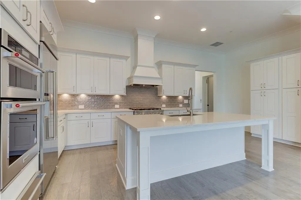 6603 Aria Boulevard Unit 125, Sandy Springs, Georgia 30328, 3 Bedrooms Bedrooms, ,3 BathroomsBathrooms,Residential,Sold,6603 Aria Boulevard Unit 125,6778112