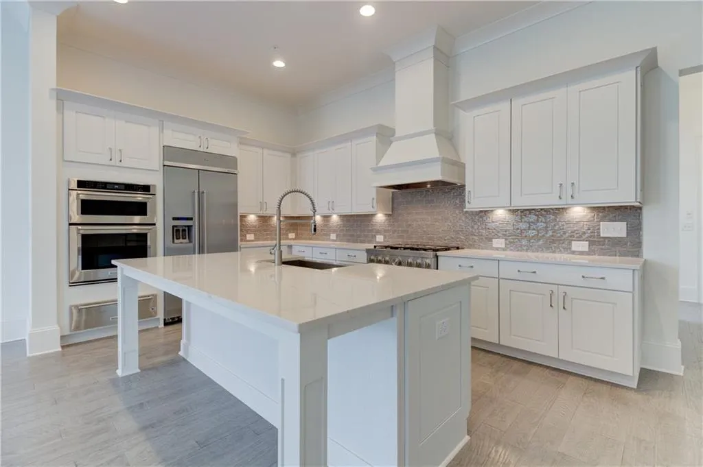 6603 Aria Boulevard Unit 125, Sandy Springs, Georgia 30328, 3 Bedrooms Bedrooms, ,3 BathroomsBathrooms,Residential,Sold,6603 Aria Boulevard Unit 125,6778112