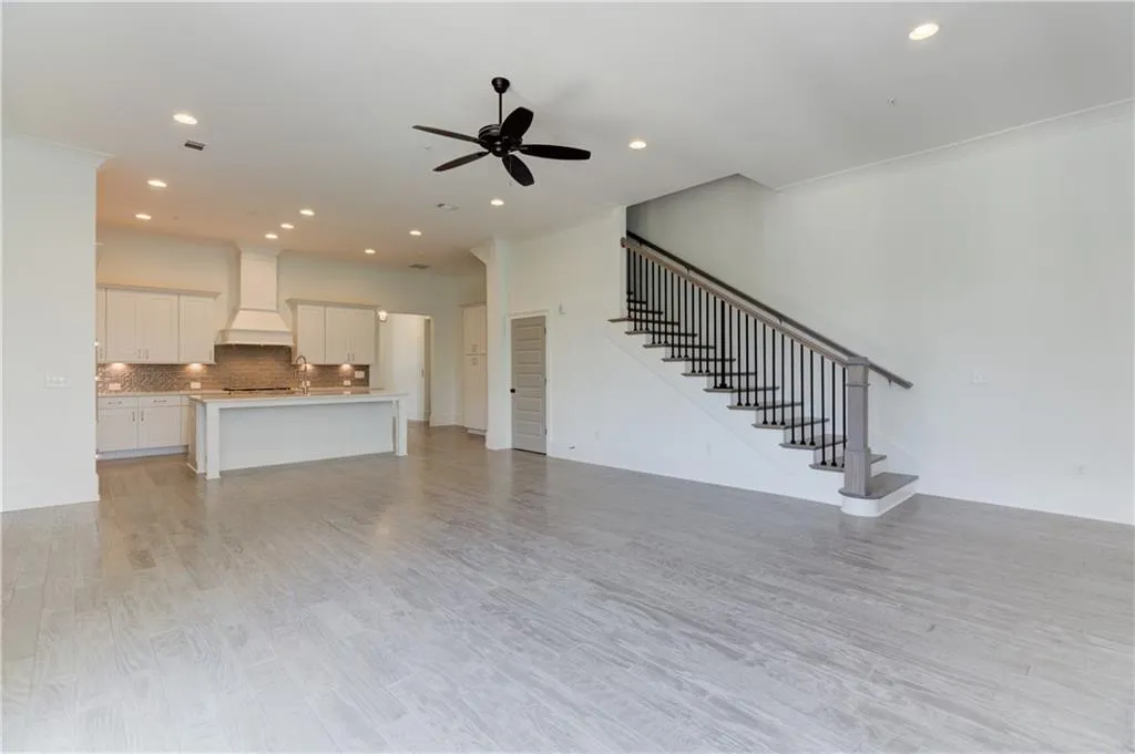 6603 Aria Boulevard Unit 125, Sandy Springs, Georgia 30328, 3 Bedrooms Bedrooms, ,3 BathroomsBathrooms,Residential,Sold,6603 Aria Boulevard Unit 125,6778112