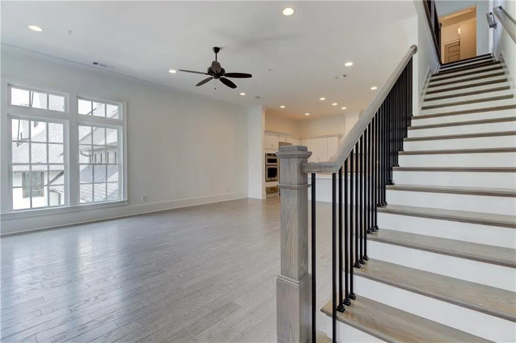 6603 Aria Boulevard Unit 125, Sandy Springs, Georgia 30328, 3 Bedrooms Bedrooms, ,3 BathroomsBathrooms,Residential,Sold,6603 Aria Boulevard Unit 125,6778112